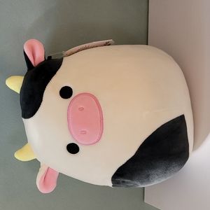 Squishmallow Connor the Cow 8"